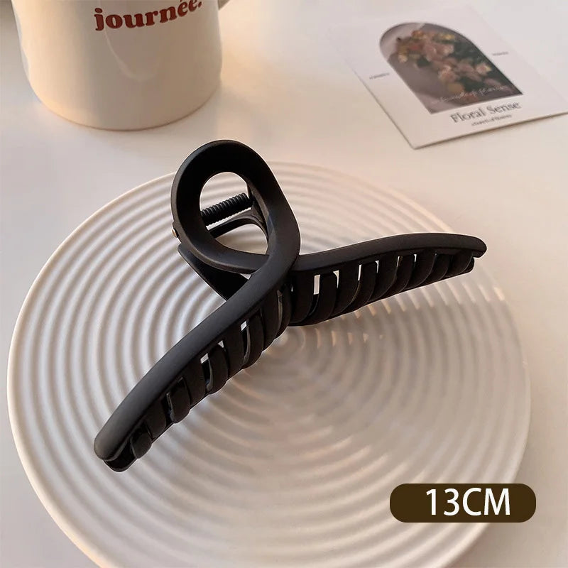 Clip Grande para Cabello en Negro - Elegante Estilo Francés